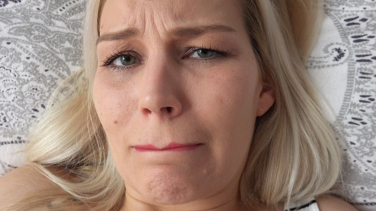 Desperate Girl Offers Anything to Avoid Getting Her Asshole Destroyed