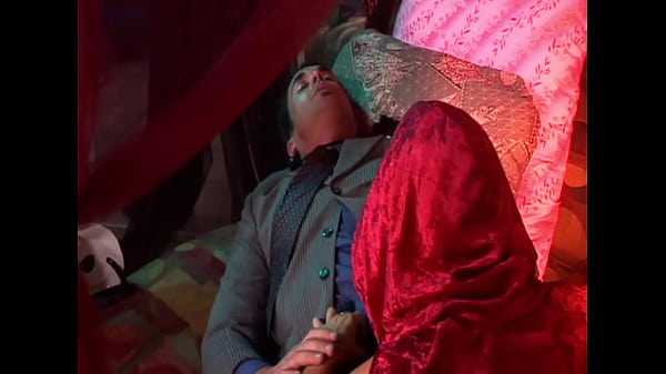 Arab Slut Craves Huge White Cock Sucking & Wild Pounding