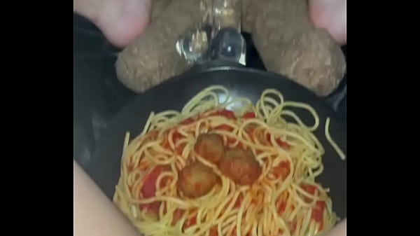 Brutal Spaghetti Bolognese Stuffed in Saudi 18yo Virgin Pink Pussy