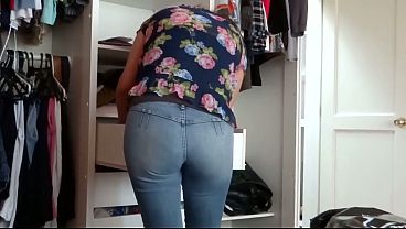 Stepmom Smiles at My Throbbing Cock While Dressing Up