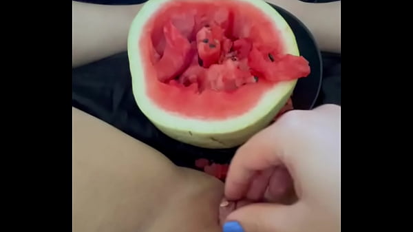 Extreme Watermelon in Saudi Teen Pussy – Kinky Food Fetish Orgasms!